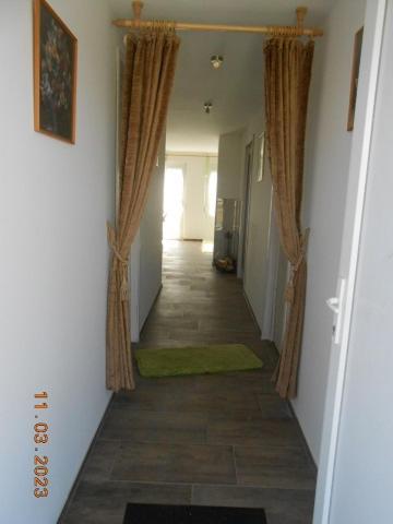 Bei Hanna Apartment Enying Bagian luar foto